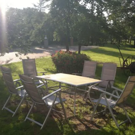 Zum Alten Ponyhof Hotel 3*