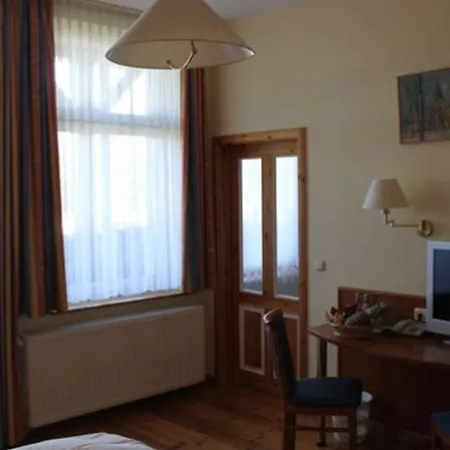 Hotel Zum Alten Ponyhof 3*